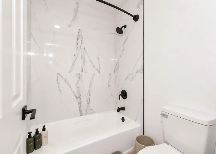 Stylish Retreat Pools Gym Appartement Scottsdale